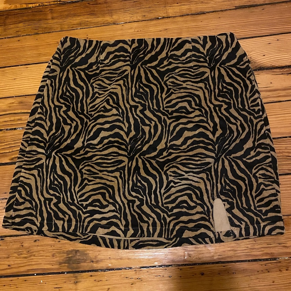 NWT Corduroy zebra print slit mini skirt